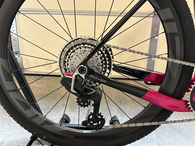 Rover SRAM Force XPLR Medium Zipp 303s  - Photo Shoot Bike