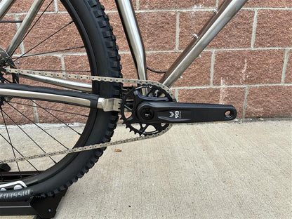 Revel Tirade Eagle 90 XL - Photo Shoot Bike