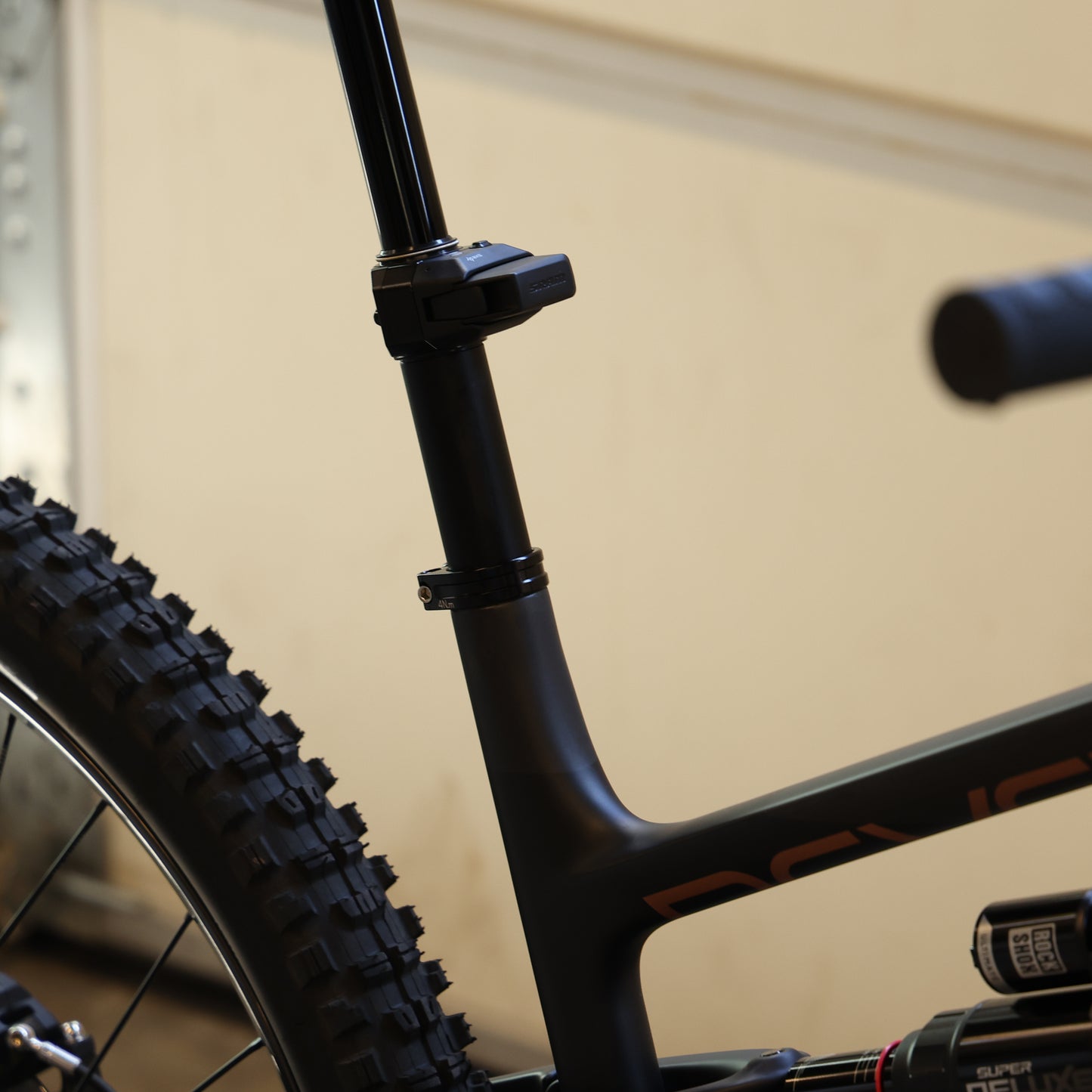 Rascal SRAM X0 Transmission Large Copperhead - Photo Shoot Bike