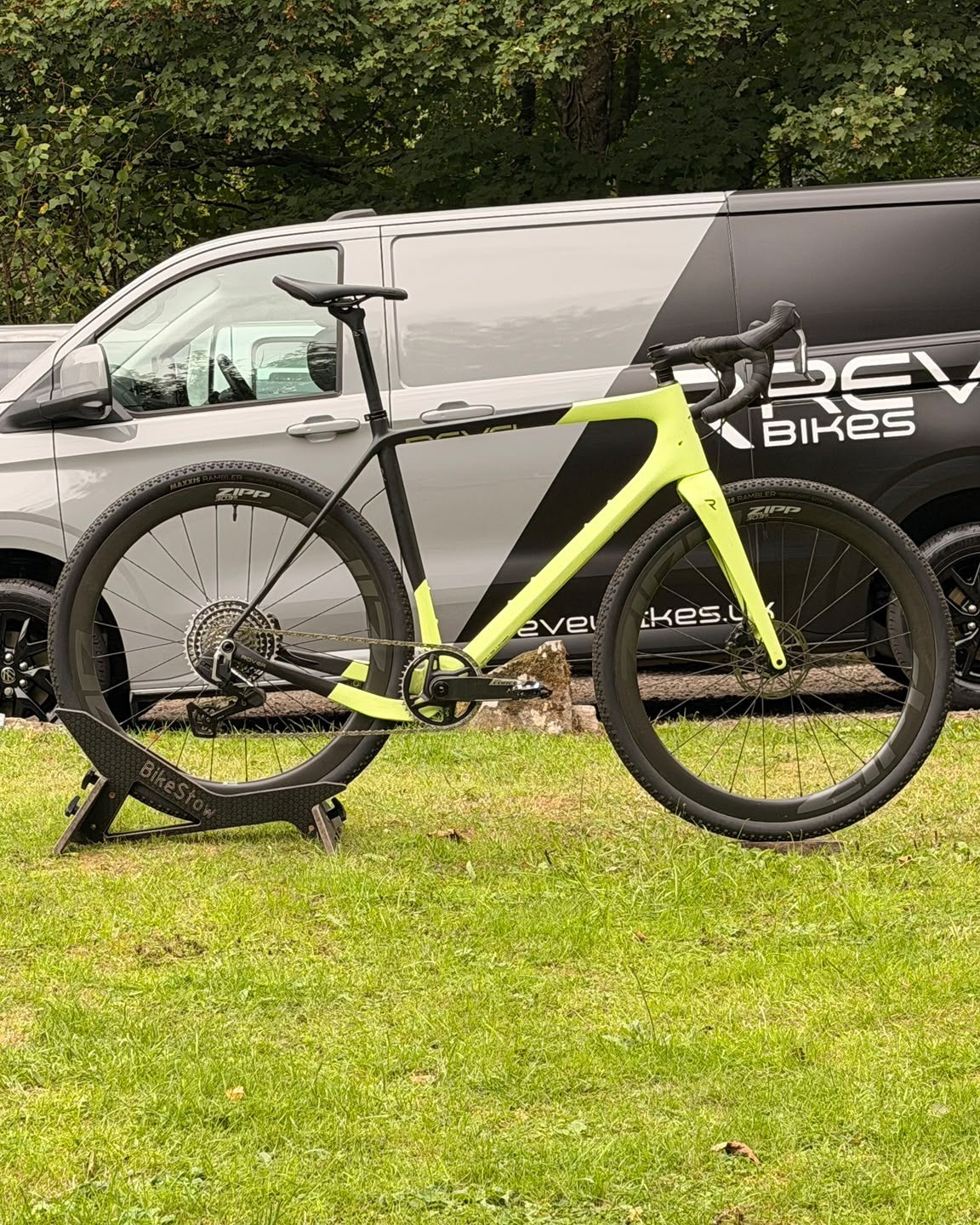 Rover Force XPLR - XL Glow Bug - Media Bike