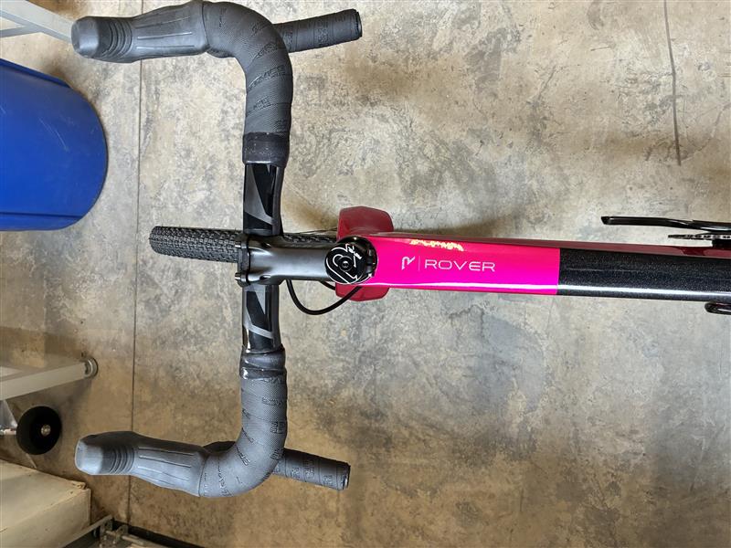 Rover SRAM Force XPLR Medium Zipp 303s  - Photo Shoot Bike